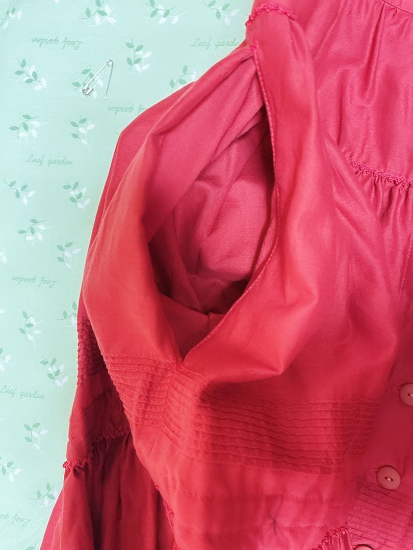 カネコイサオ　ロングスカート　赤