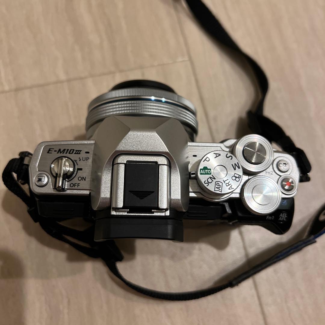 OLYMPUS OM-D E-M10 Mark II ジャンク品