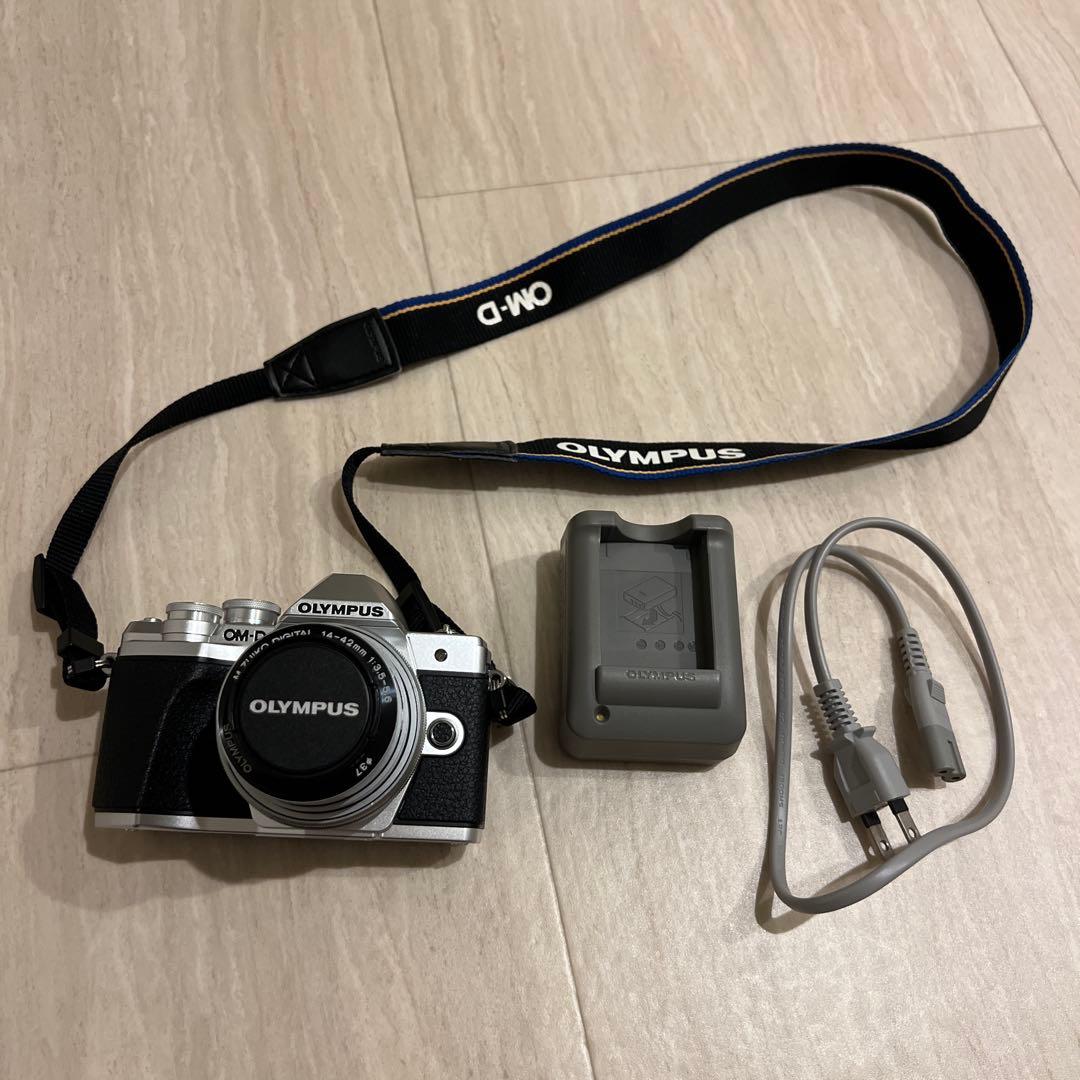 OLYMPUS OM-D E-M10 Mark II ジャンク品