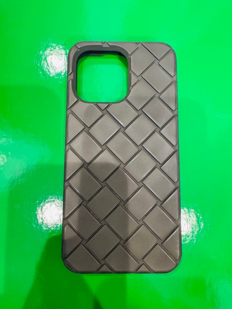 【レア商品！】ボッテガヴェネタ iPhoneケース 15promax ラピリ