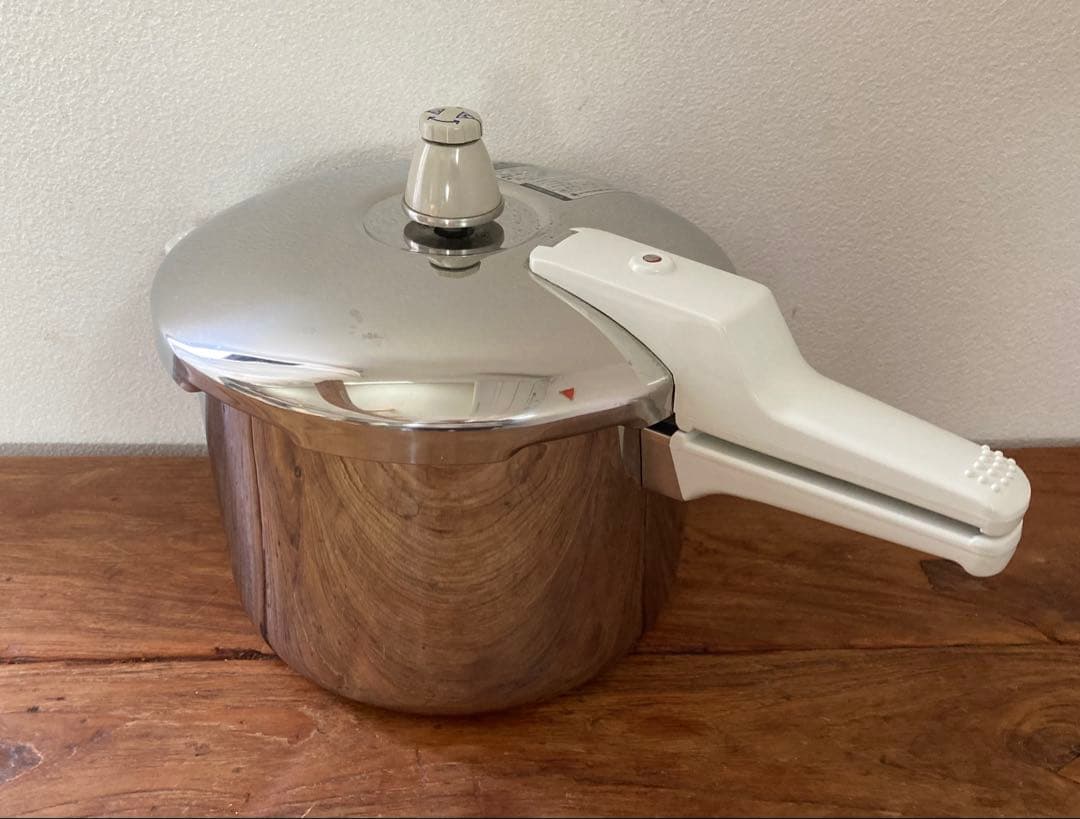 【じんさん】アサヒ軽金属工業 活力なべ 5.5L 圧力鍋　ガス火／IH対応