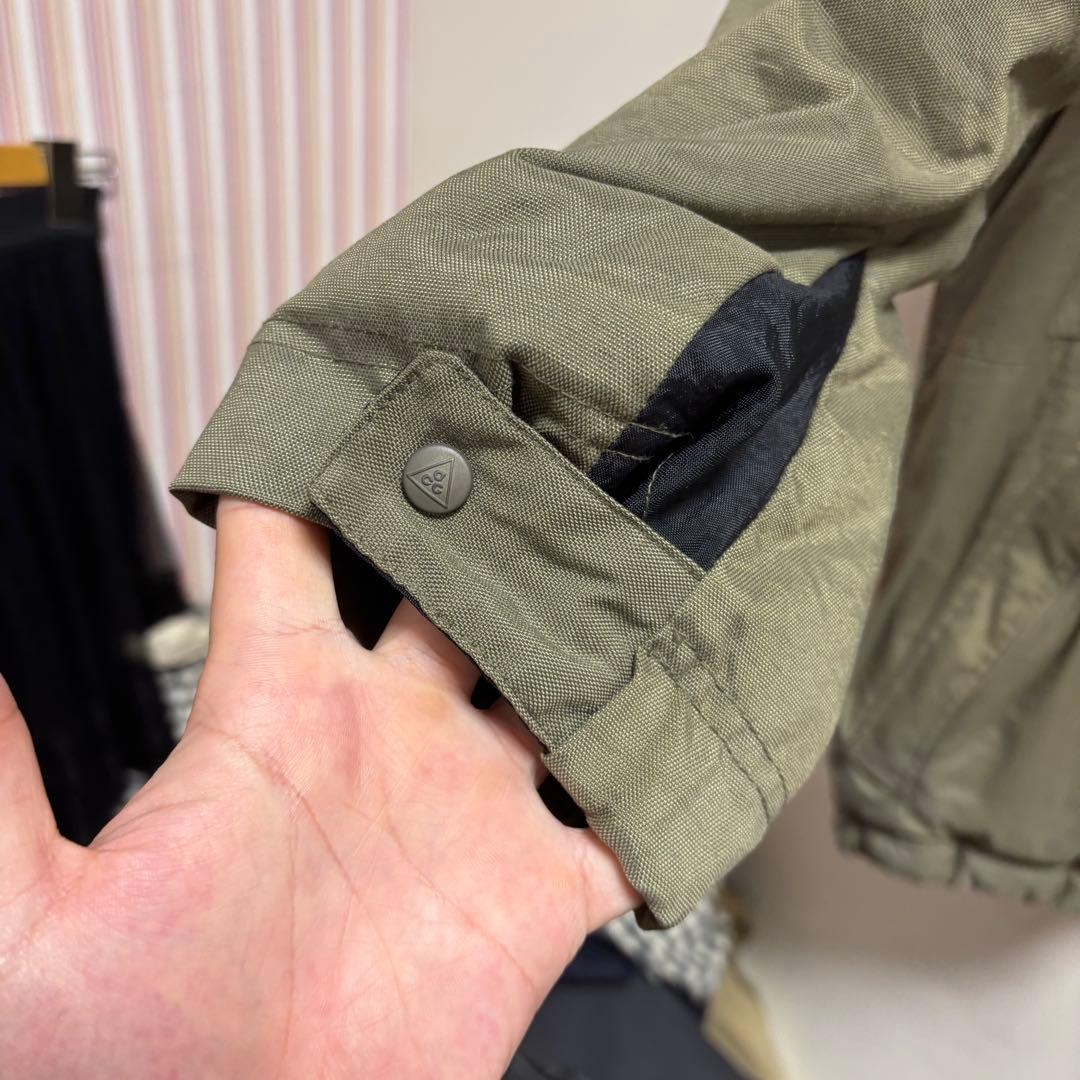 90s NIKE acg ナイロンジャケット オリーブ色 厚手　冬コーデ