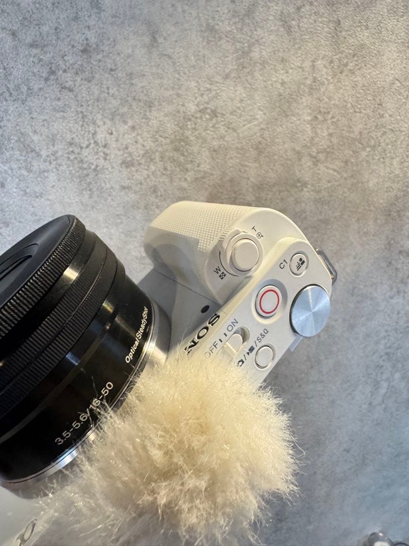 美品SONY VLOGCAM ZV-E10L パワーズームレンズキットホワイト