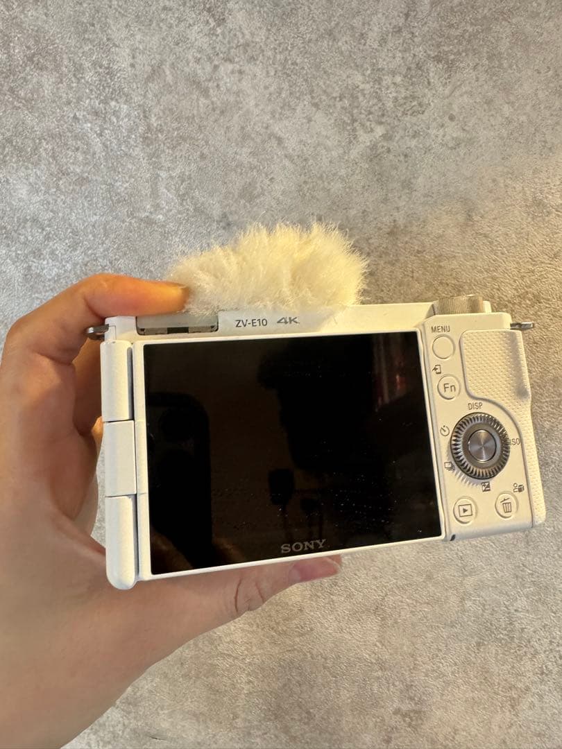 美品SONY VLOGCAM ZV-E10L パワーズームレンズキットホワイト