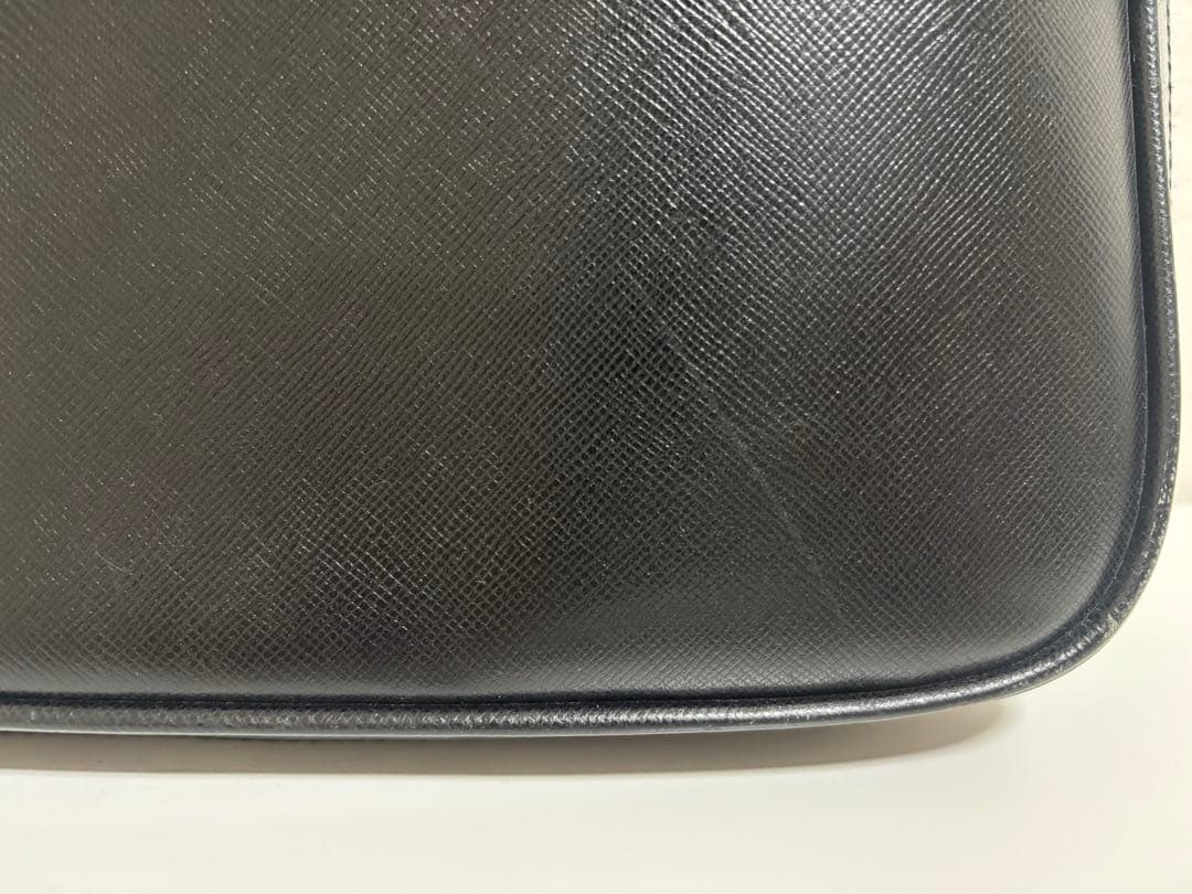 【鍵付き南京錠】PRADA ビジネスバッグ 三角ロゴ サフィアーノレザー メンズ