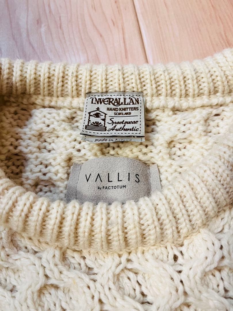インバーアラン INVERALLAN アイボリー ケーブル ニット セーター