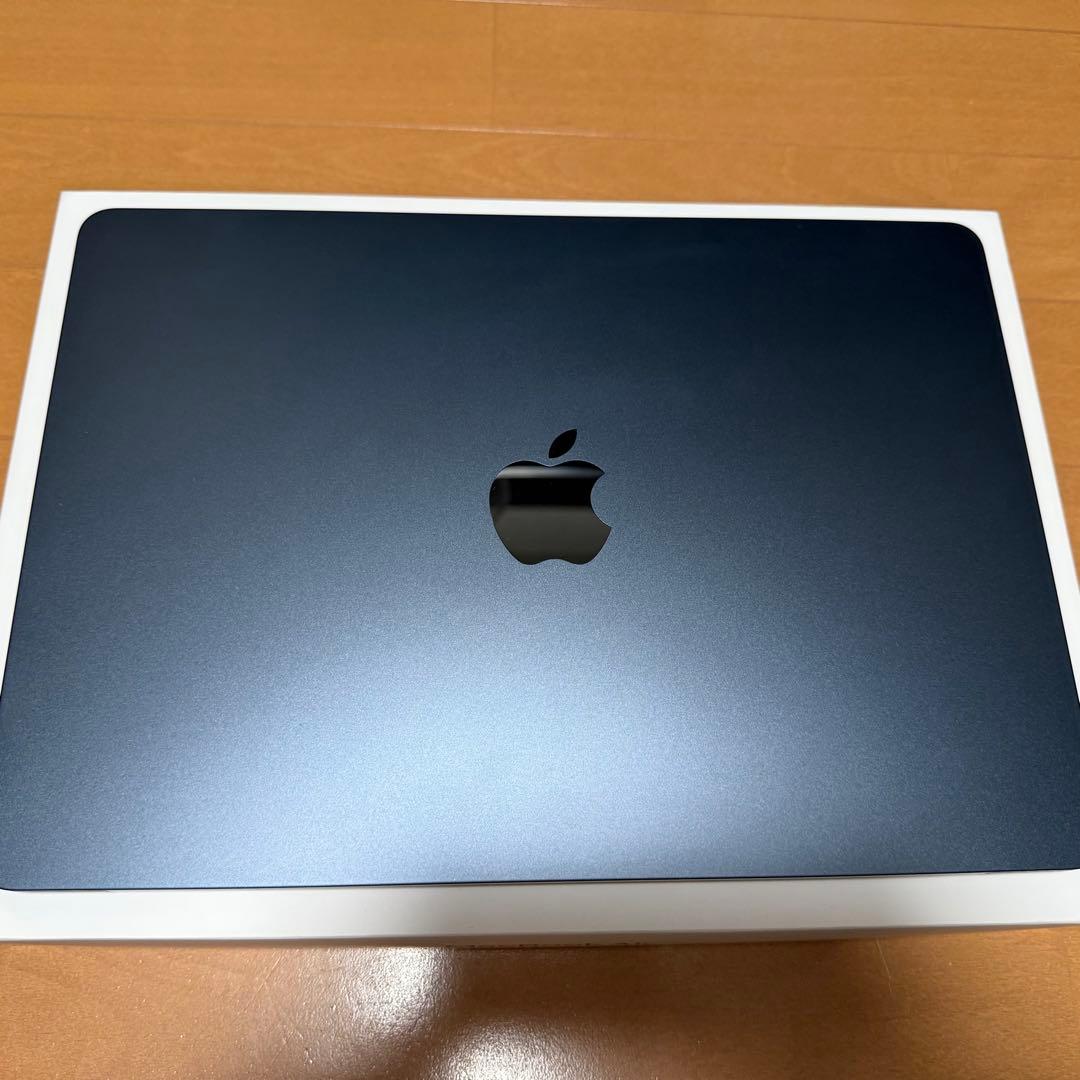 MacBook本体 MacBook Air 13 M3 16GB / 256GB
