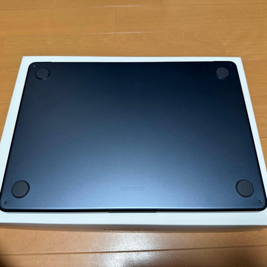 MacBook本体 MacBook Air 13 M3 16GB / 256GB