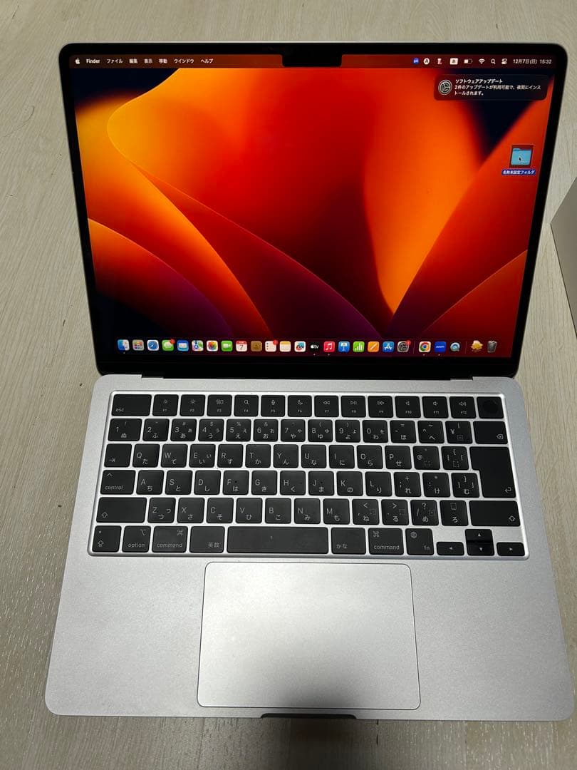 Apple MacBook AirM2チップ搭載13インチ シルバー
