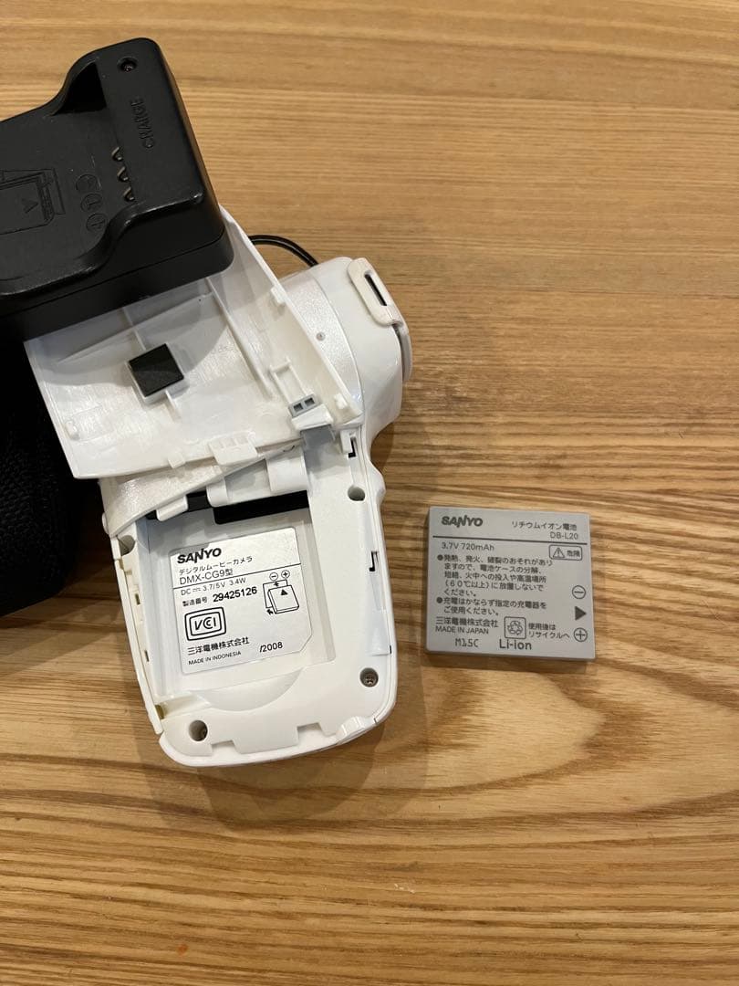 SANYO デジタルムービーカメラ　DMX-CG9