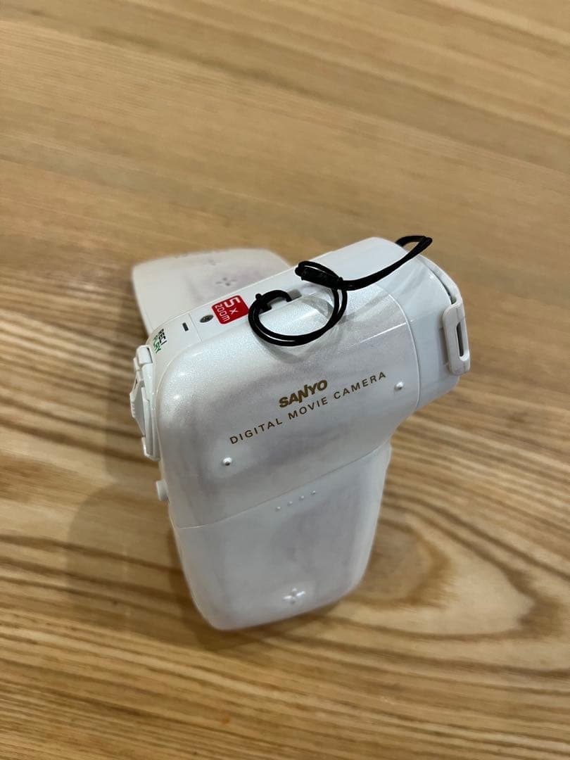 SANYO デジタルムービーカメラ　DMX-CG9