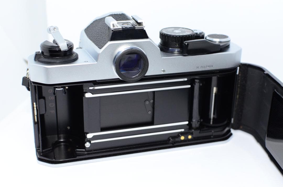 【実用品】Nikon New FM2 ニコン ボディ シルバー MF 一眼レフ