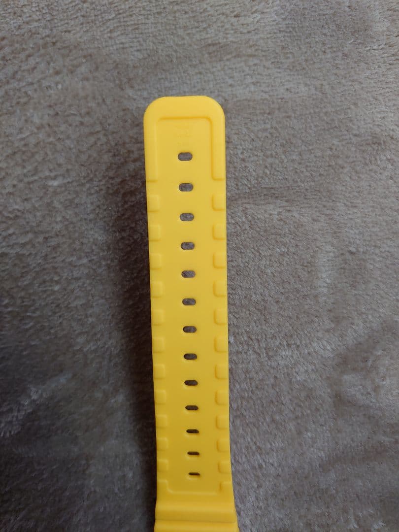 美品　G-SHOCK DW-5600REC イエロー　DW5600