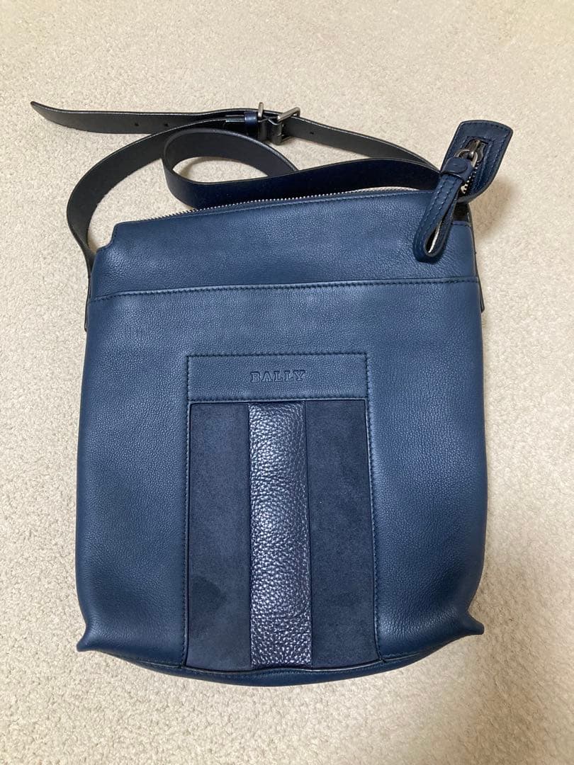 BALLY ネイビー レザー ショルダーバッグ