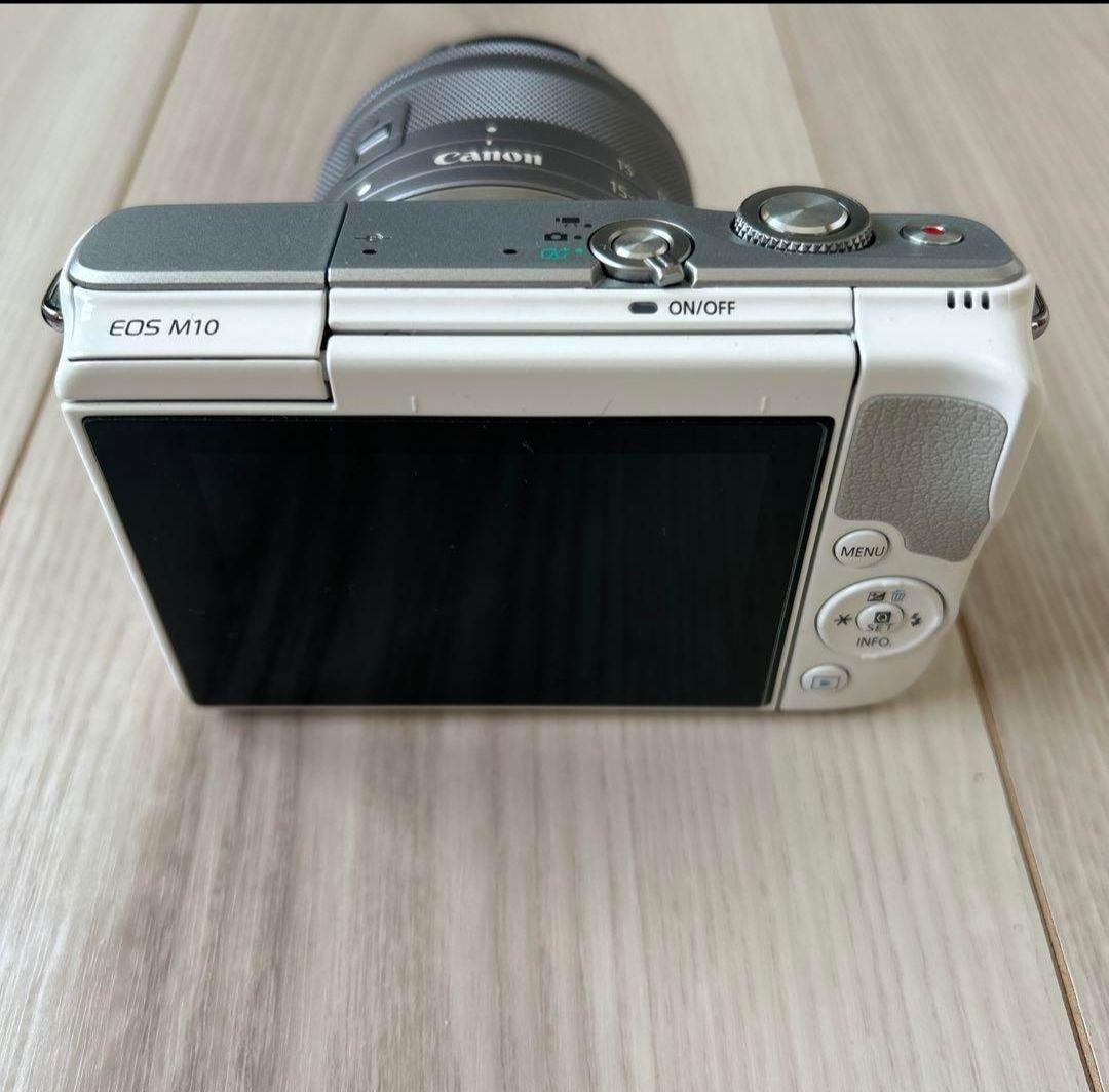 Canon EOS M10 ミラーレスカメラ 15-45mmレンズ付き