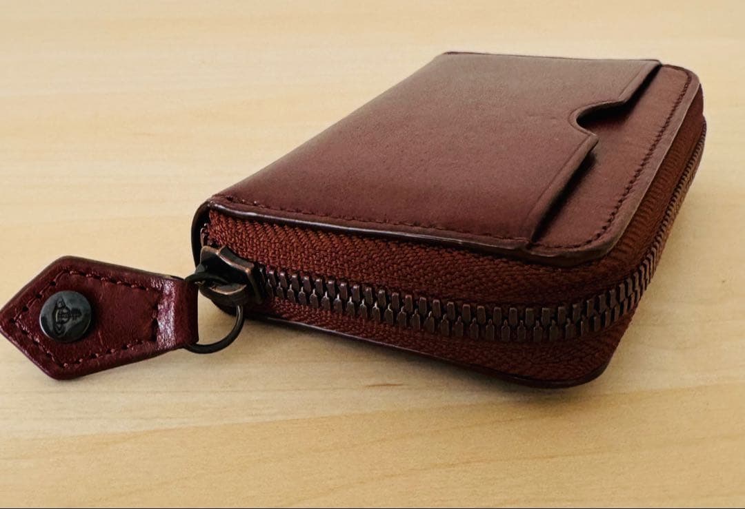 新品☆ヴィヴィアンウエストウッド☆キーリング付き ラウンドファスナー小銭入れ☆茶