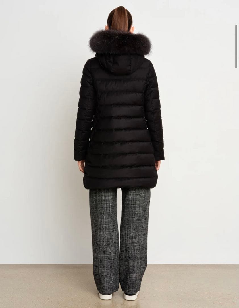 Y*o様 タトラスラヴィアナロングダウンコート