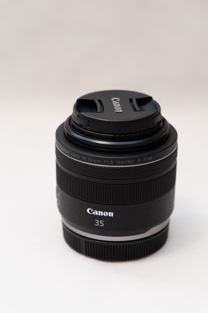 Canon 35mm f/1.8 MACRO IS STM レンズ