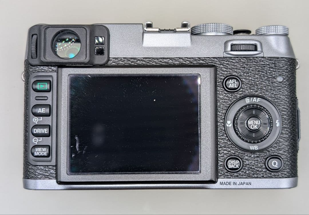 FUJIFILM X100S コンパクトデジタルカメラ