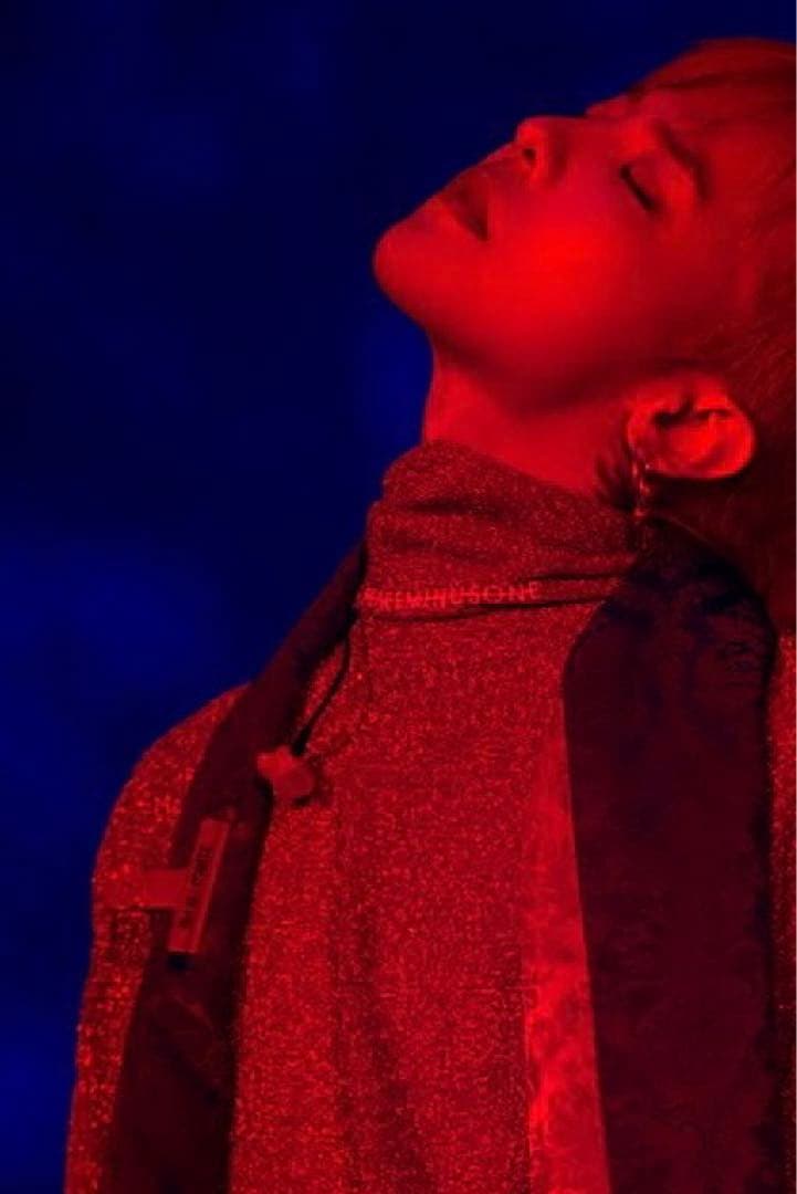 海外ツアー限定PEACEMINUSONE クリップ 赤 ジヨン gdragon