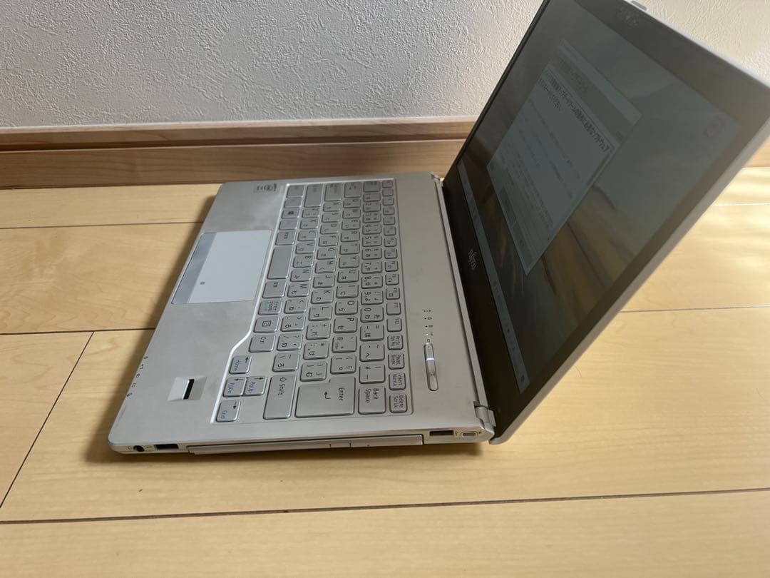 富士通 FMV SH75/T Core i5 高速SSD Windows11