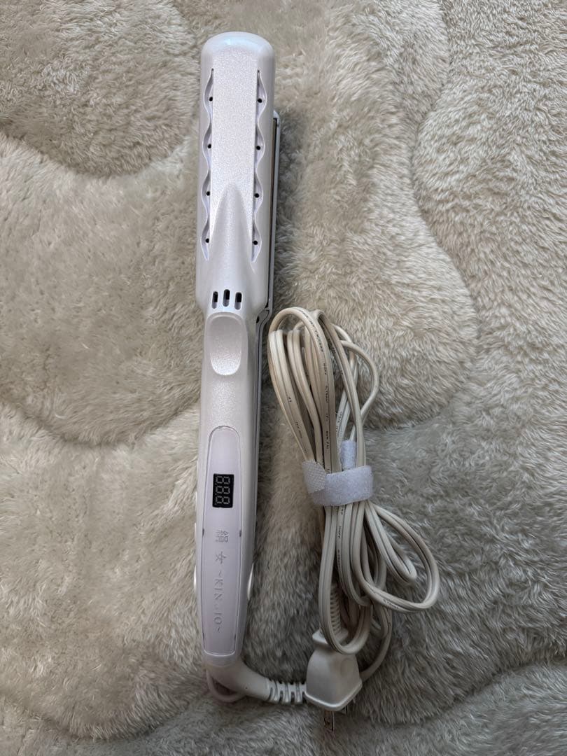 絹女 キヌージョ ストレートヘアアイロン