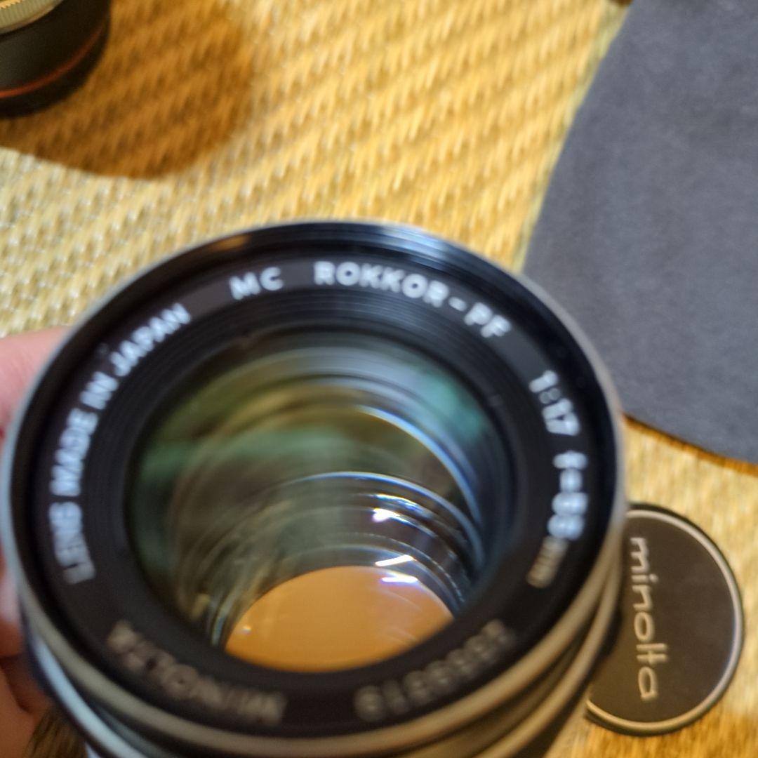 匿名配送　MINOLTA　カメラレンズ3本+メタルフードなどまとめ売り