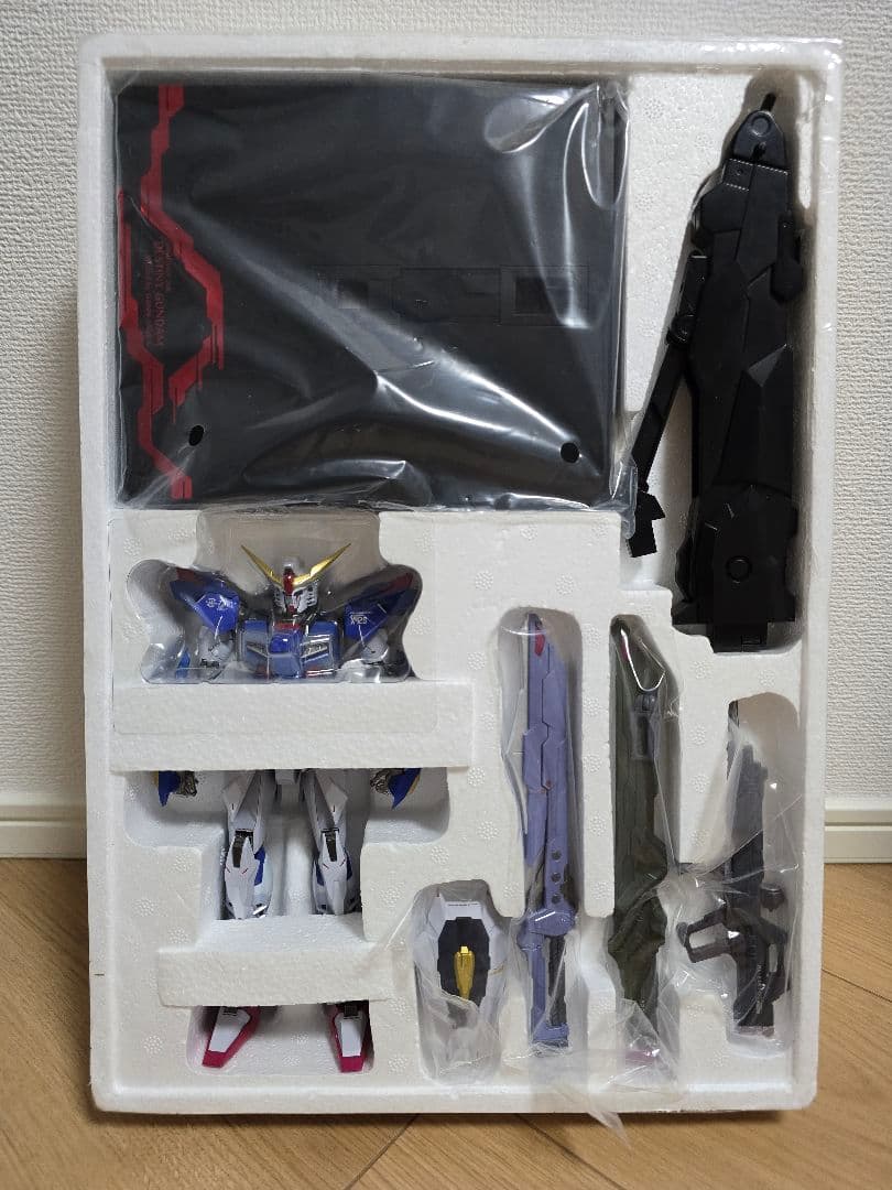 メタルビルド　デスティニーガンダム　フルパッケージ