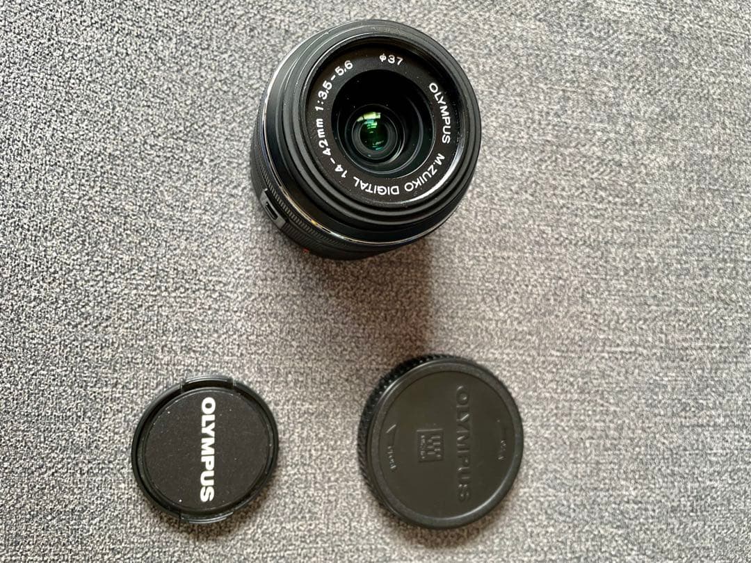 Olympus 14-42mm f/3.5-5.6 ズームレンズ