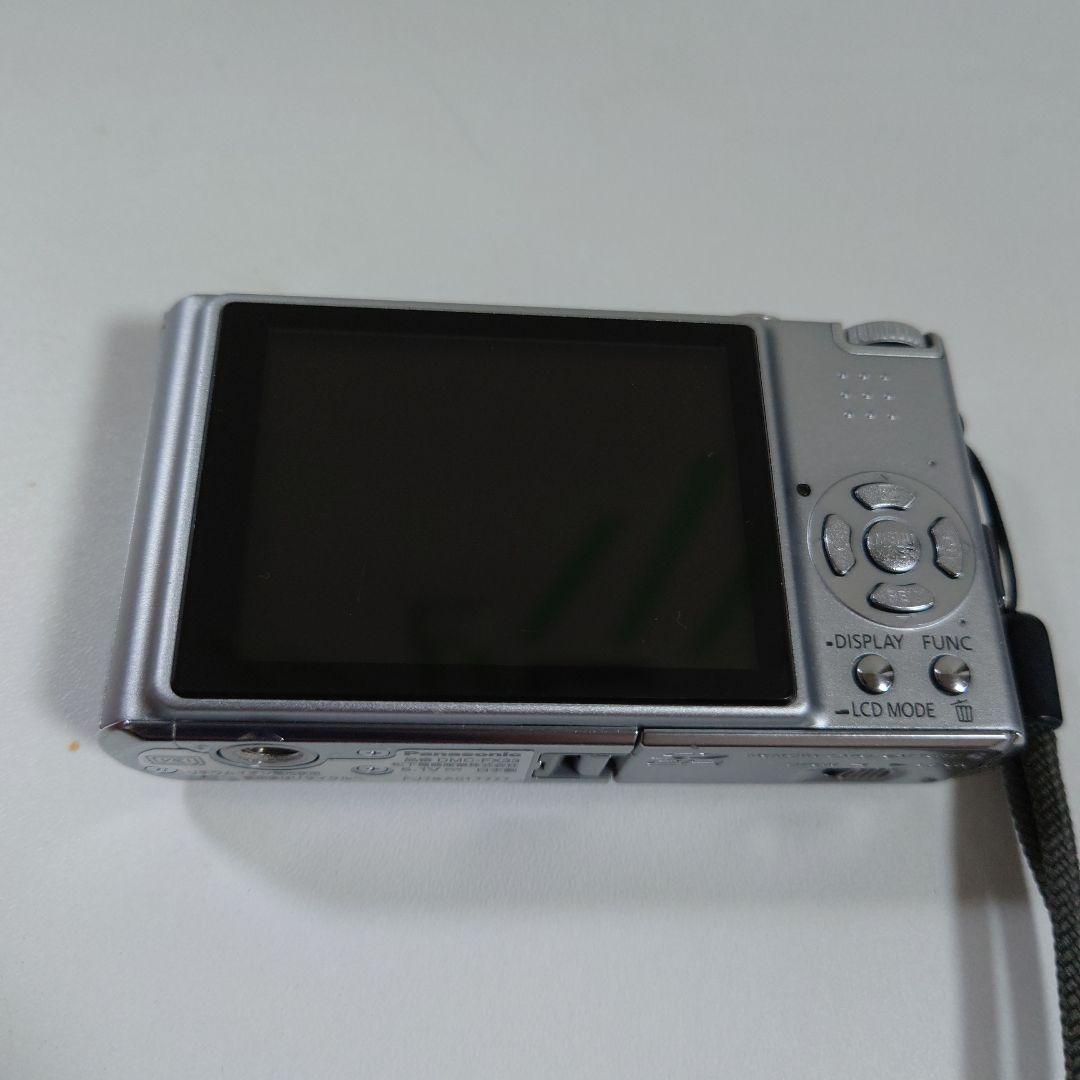 panasonic lumix DMC-FX33 シルバー　デジカメ　コンデジ