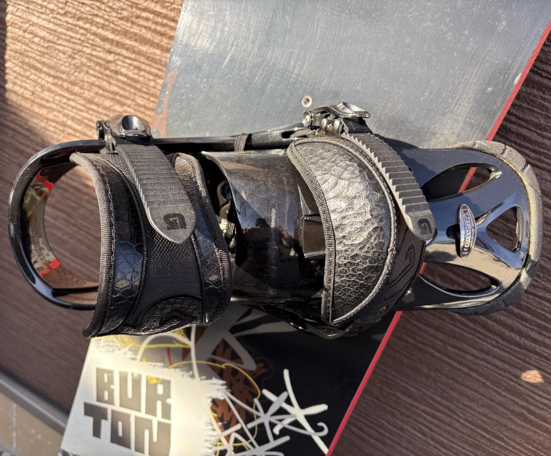 4*e様 バートン スノーボード セット BLUNT 155cm CUSTOM