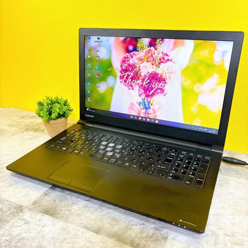 ｉ5✨たっぷり保存OK❣大容量1TB 薄型ノートパソコン Win11 仕事や趣味