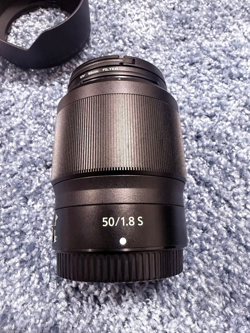 NIKKOR Z 50mm f/1.8S レンズフィルター付き