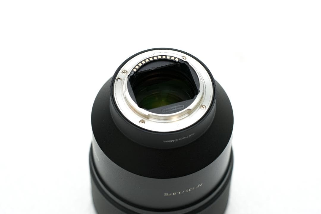 【フィルター付】SAMYANG AF 135mm F1.8 FE
