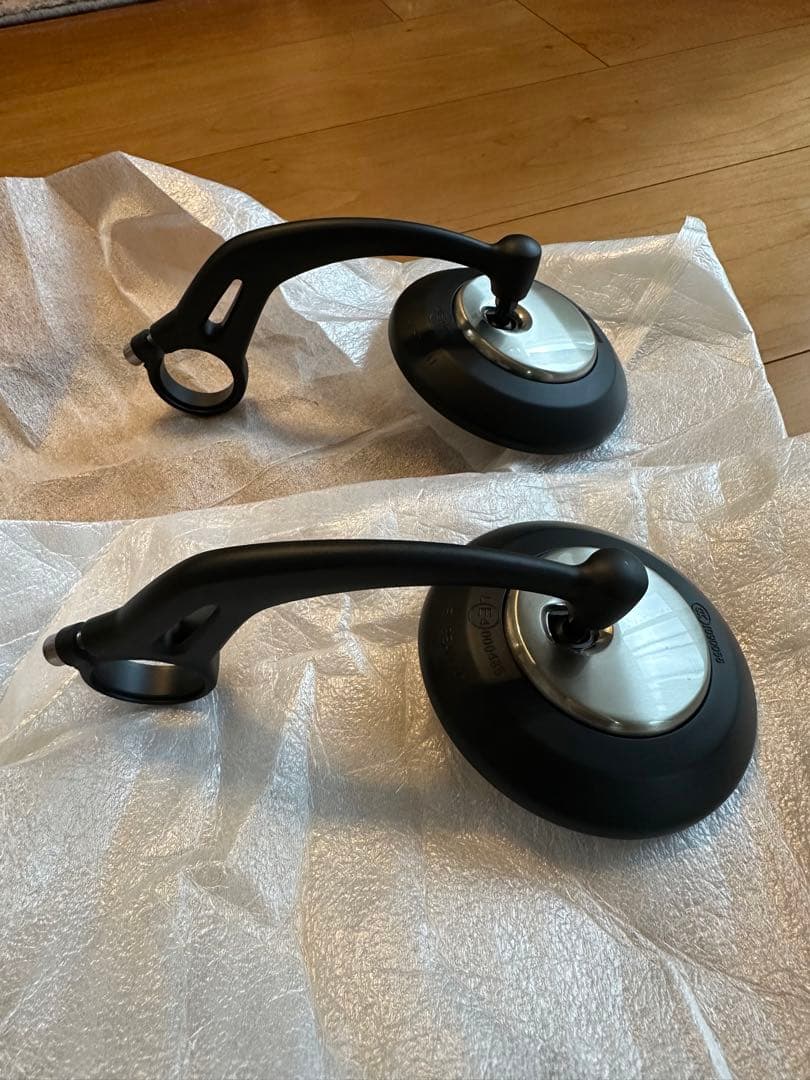 ボンネビルボバー　純正ミラー