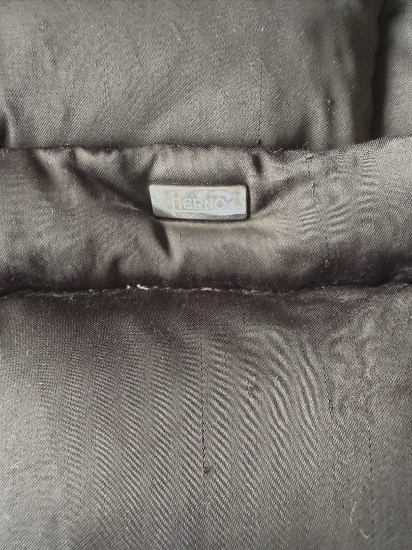ヘルノ リゾート エコファーコンビダウンジャケット 40サイズ　ブラック