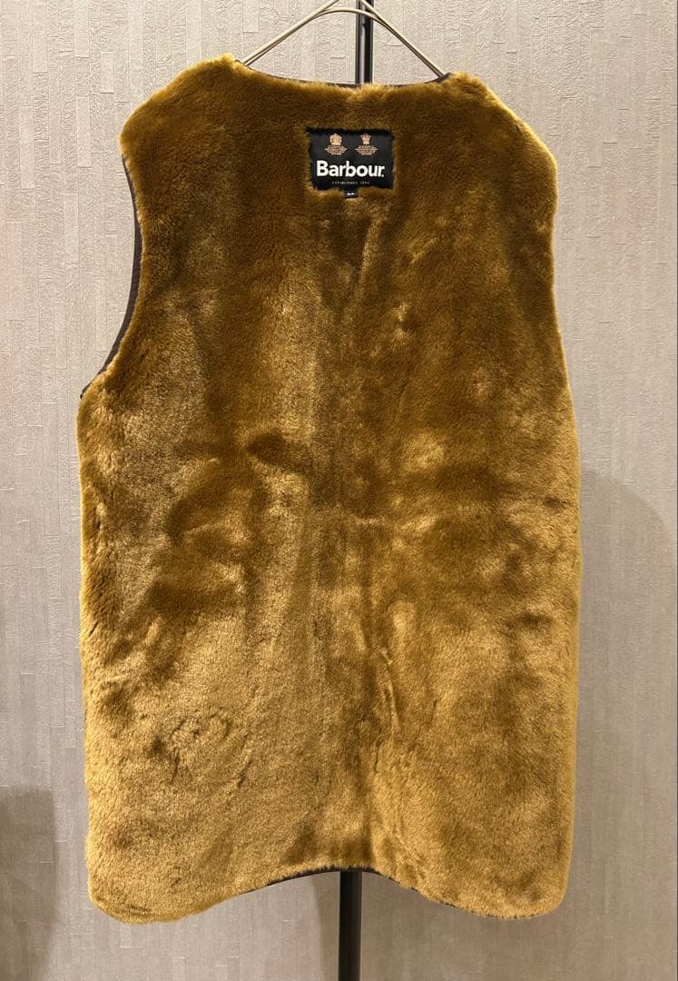 Barbour ファー素材 ジップベスト 38