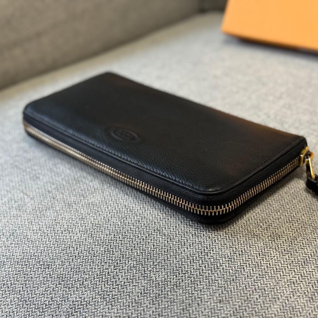 TOD'S トッズ ラウンドファスナーウォレット 長財布