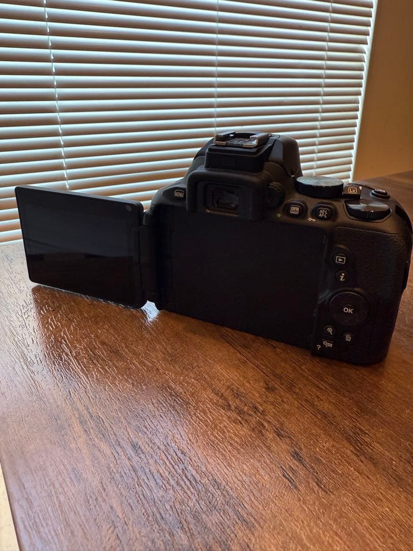 Nikon D5600 ダブルズームキット　極美品