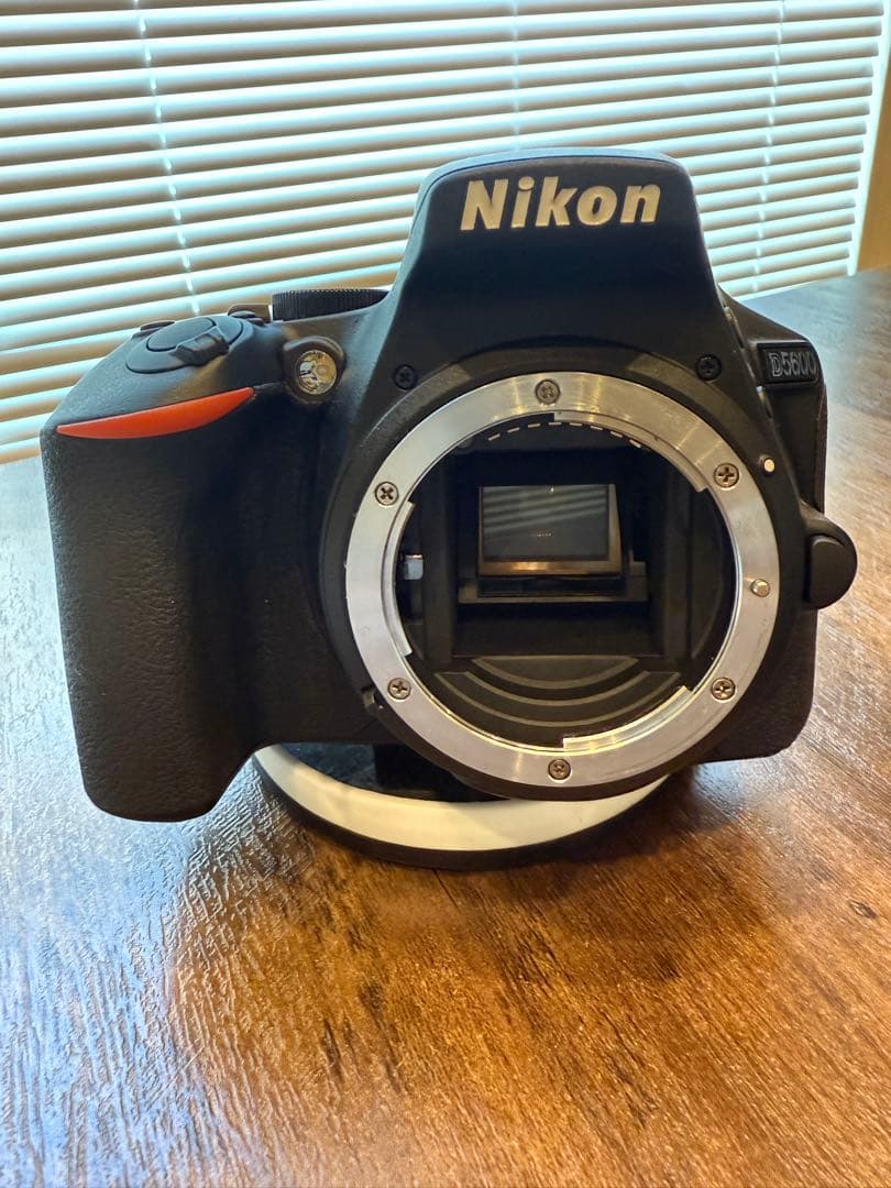 Nikon D5600 ダブルズームキット　極美品