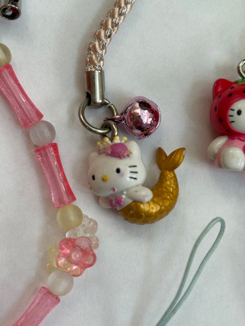ご当地 キティ ウィングピース 根付け ストラップ チャーム 85点まとめ売り