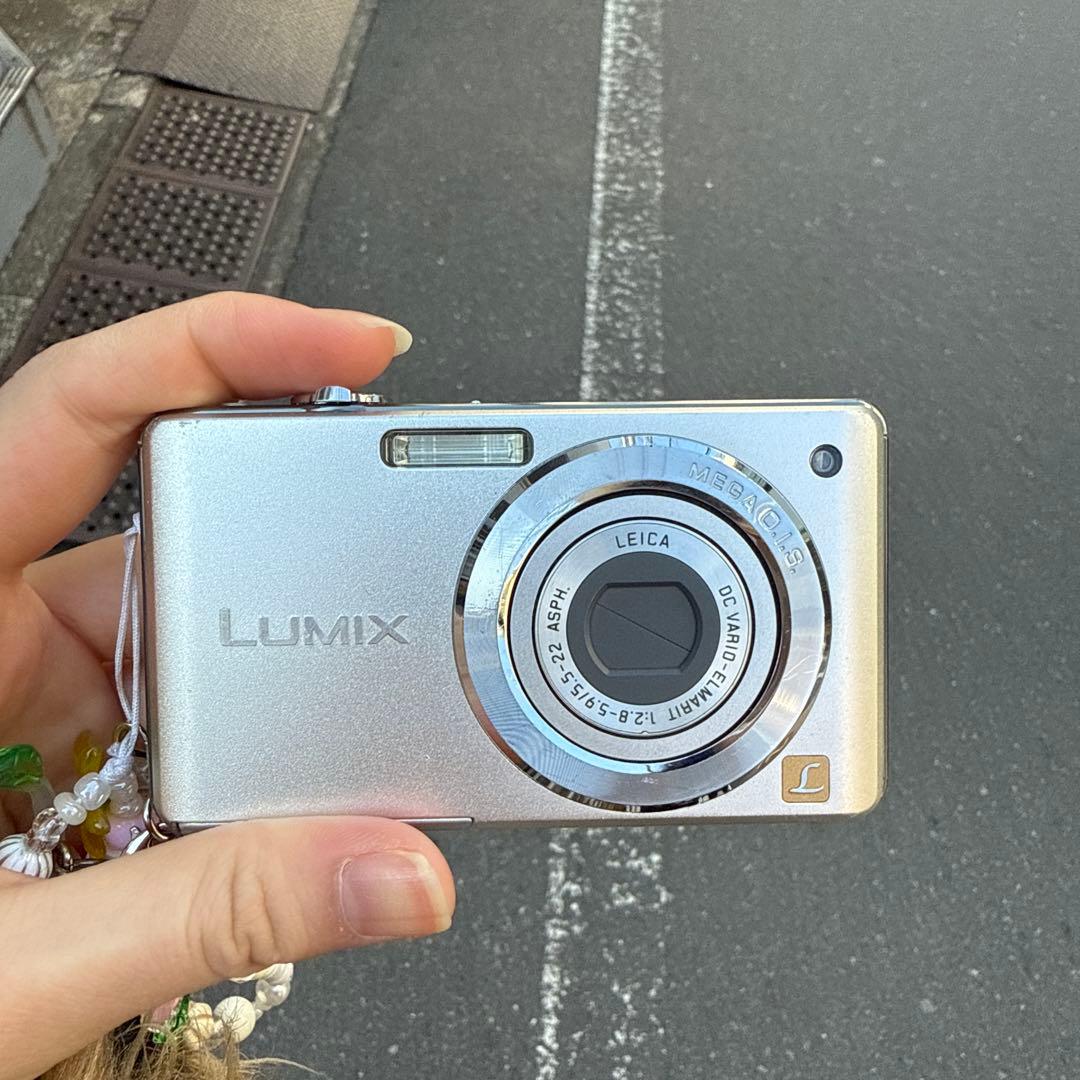 デジタルカメラ Panasonic LUMIX DMC-FS6