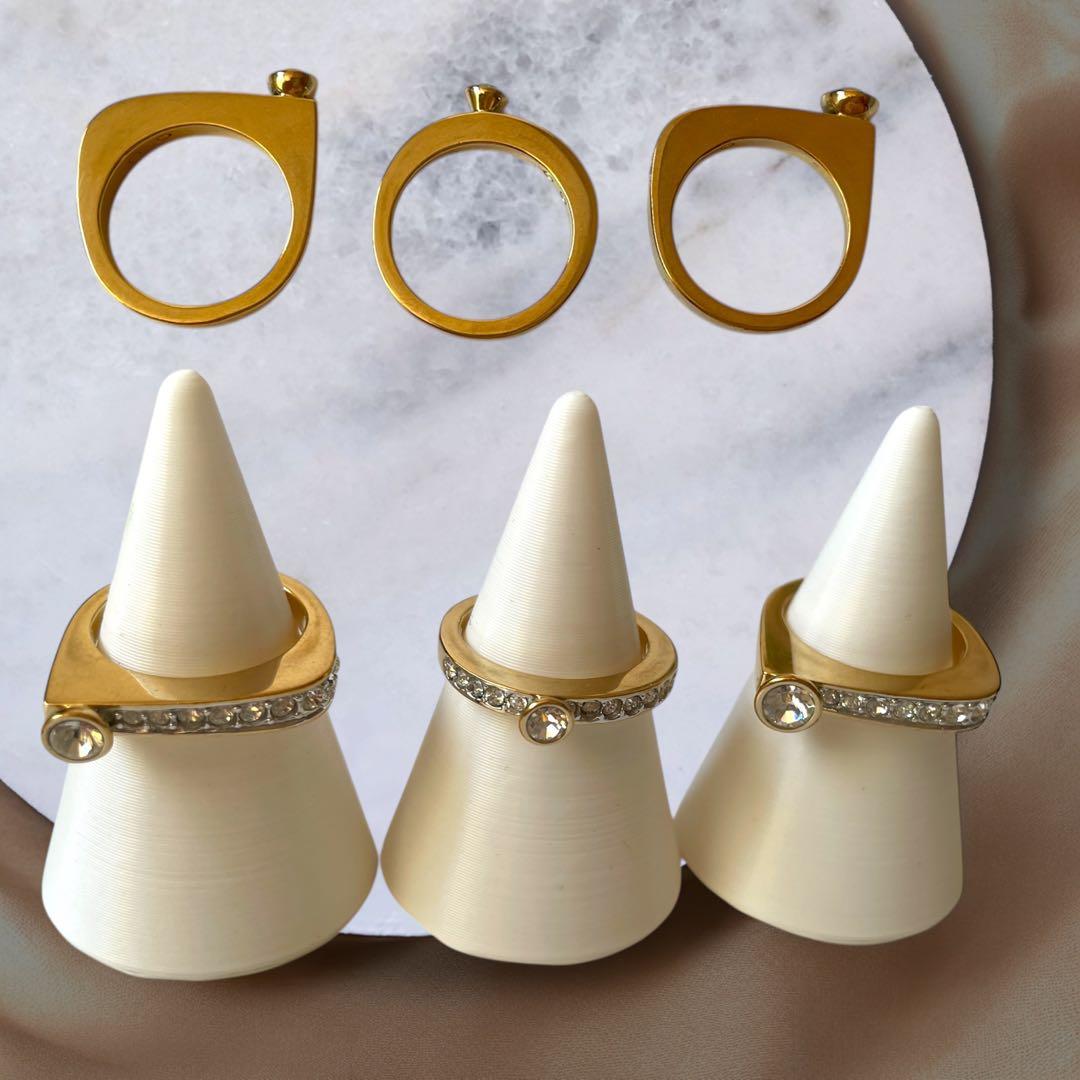 美品◆スワロフスキー アレンジ自在キラキラ輝きリング3点ゴールド色 指輪 10号