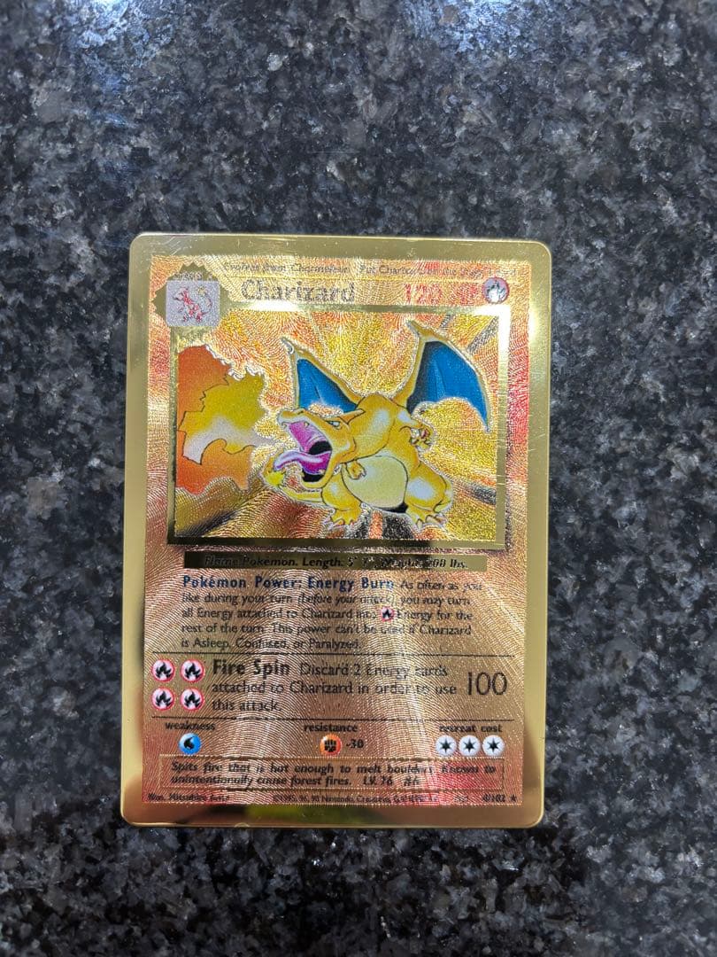 ウルトラプレミアムコレクション リザードン　メタルカード　英語版