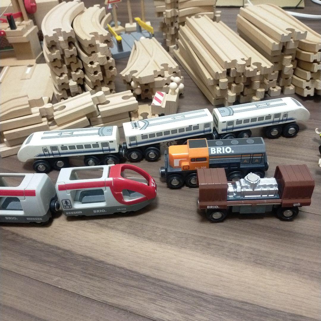 ブリオ　BRIO 木製レールと車両セット 大量セット