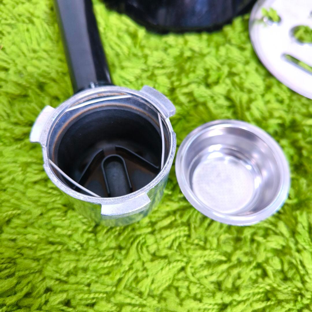 デロンギ エスプレッソ・カプチーノメーカー EC680BK