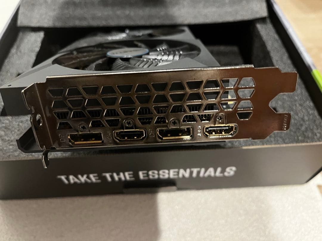 GIGABYTE GEFORCE RTX 3060tiグラフィックボード
