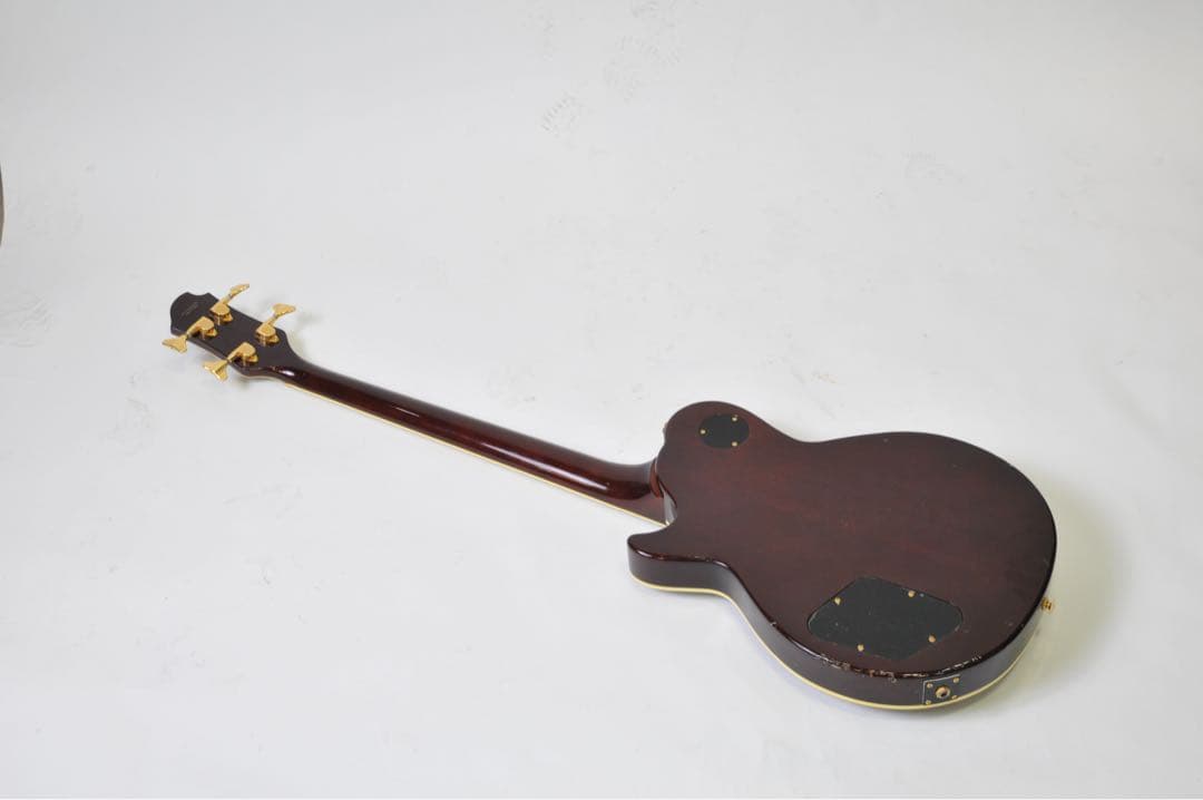 エレキベース サンバースト レスポールスタイル