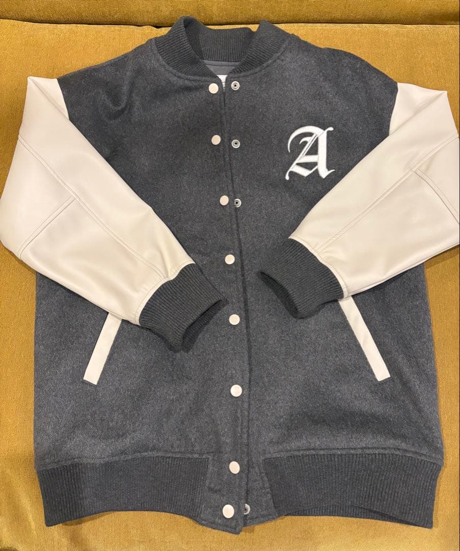 ANIECA スタジャン グレー/アイボリー