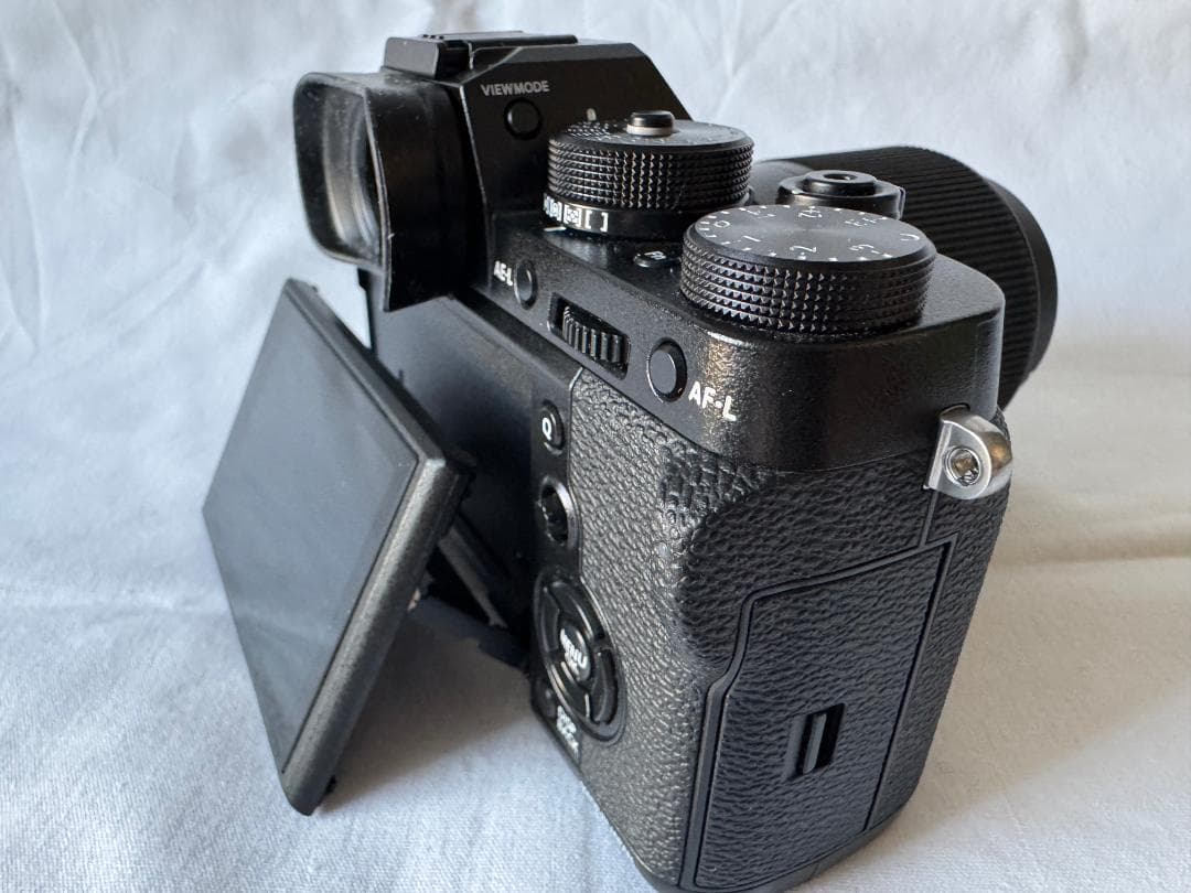 デジタルカメラ FUJIFILM X-T2 + SIGMA 30mm F1.4 DC DN